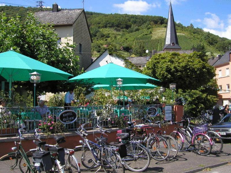 Panorama-Cafe Moselgarten Alf Exterior photo